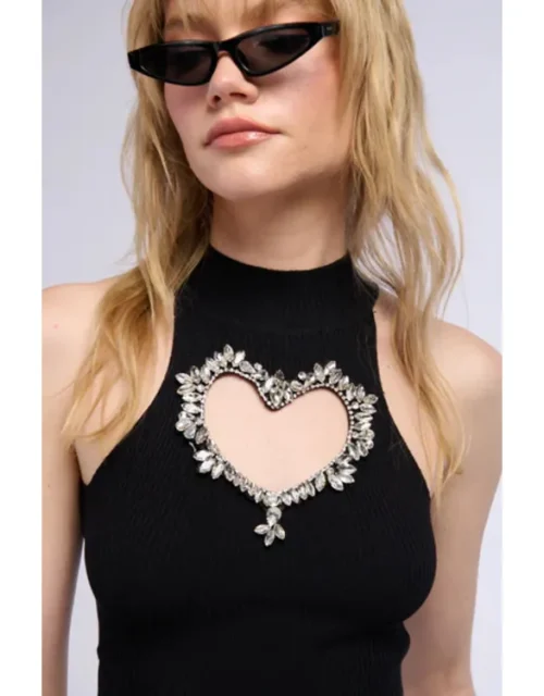 S27 Kimberly Schlapman The Voice Heart Cut Out Black Tank Top